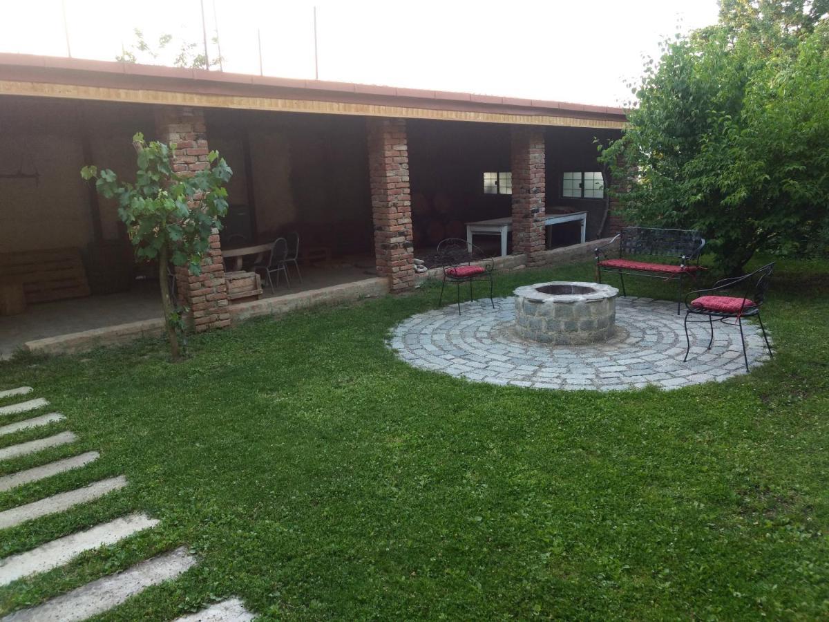 Omsi House Otel Telavi Dış mekan fotoğraf