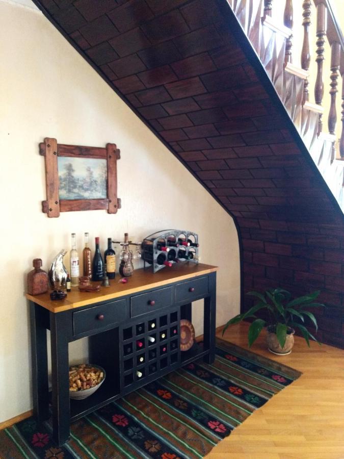Omsi House Otel Telavi Dış mekan fotoğraf