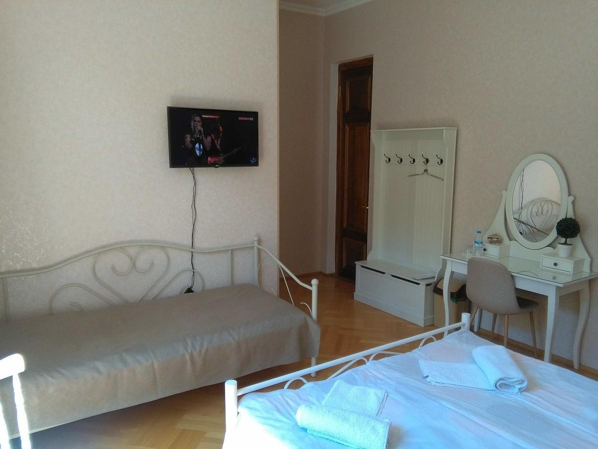 Omsi House Otel Telavi Dış mekan fotoğraf