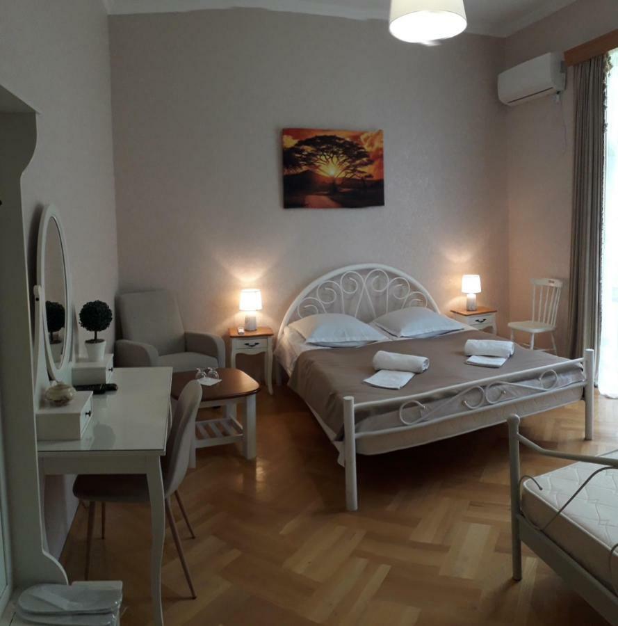 Omsi House Otel Telavi Dış mekan fotoğraf